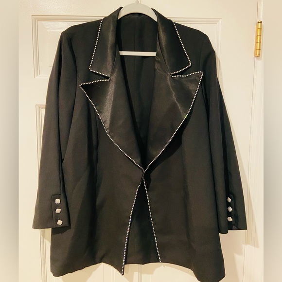 Jackets & Blazers - Black Blazer with Rhinestone Embellishments – Size XL